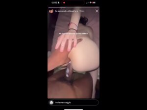 Moglie manda il video al cornuto mentre si fa scopare da un nero su Instagram